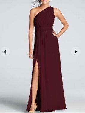 David's Bridal long one-shoulder crinkle chiffon Dress Size 10 burgundy